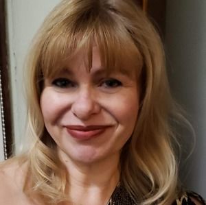 Meet your Posher, Julie